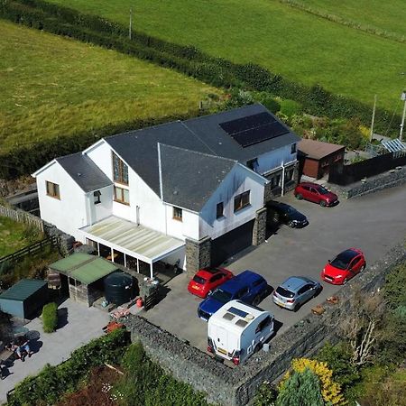 Y Grange Bed & Breakfast Llanfihangel-y-Creuddyn Eksteriør bilde