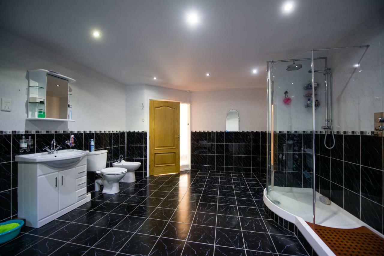 Y Grange Bed & Breakfast Llanfihangel-y-Creuddyn Eksteriør bilde