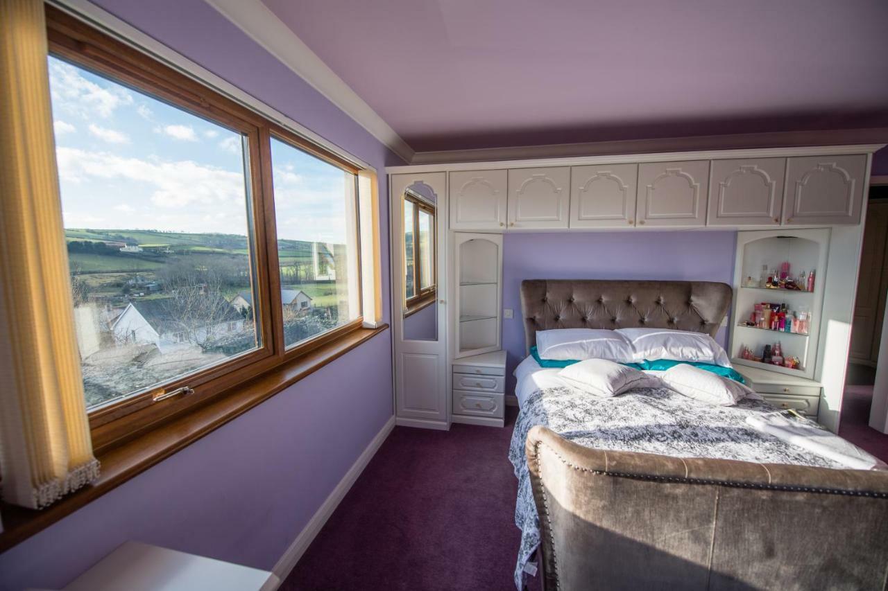 Y Grange Bed & Breakfast Llanfihangel-y-Creuddyn Eksteriør bilde