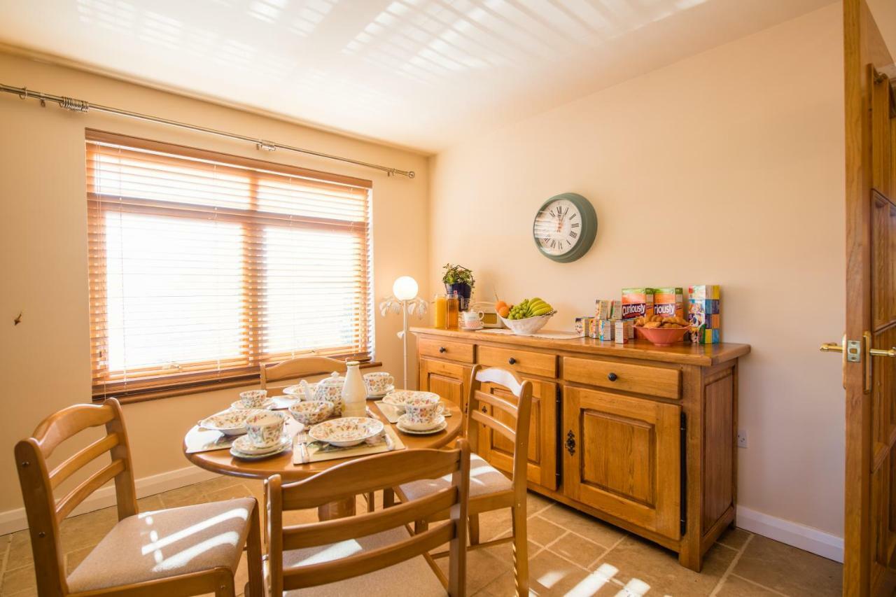 Y Grange Bed & Breakfast Llanfihangel-y-Creuddyn Eksteriør bilde