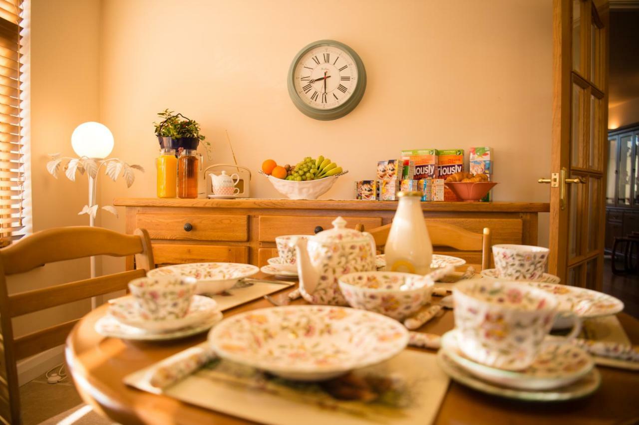 Y Grange Bed & Breakfast Llanfihangel-y-Creuddyn Eksteriør bilde