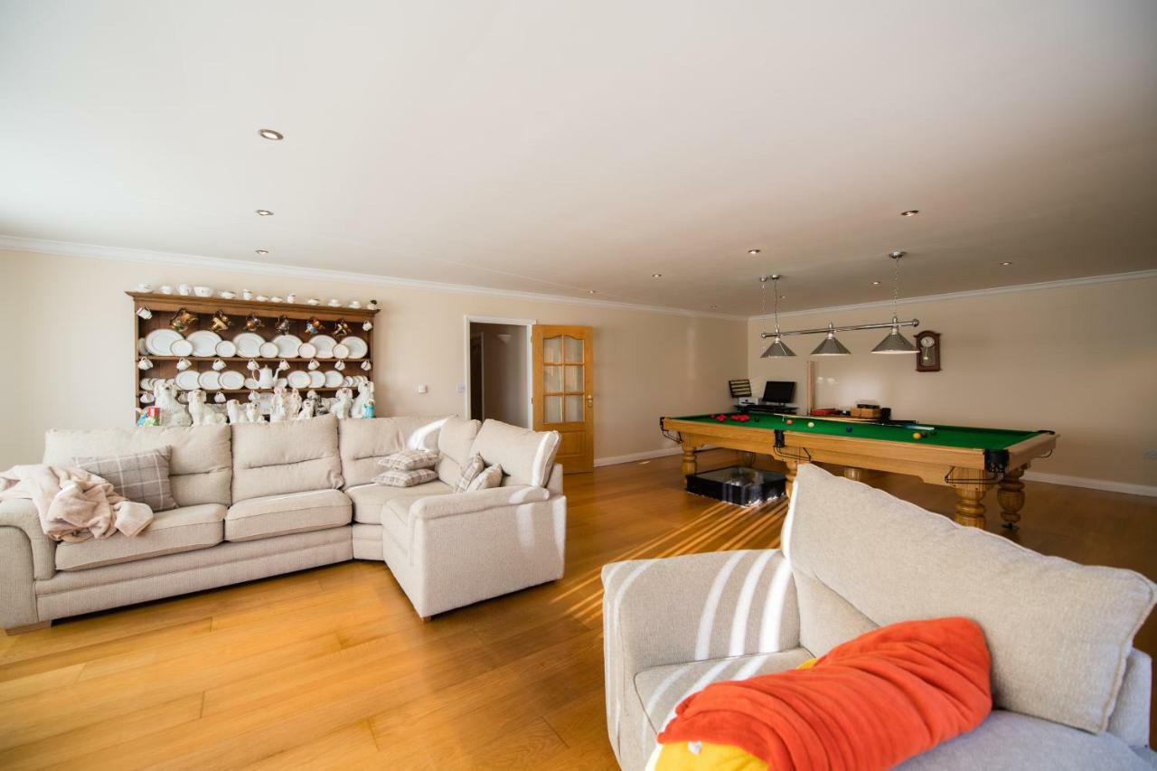 Y Grange Bed & Breakfast Llanfihangel-y-Creuddyn Eksteriør bilde
