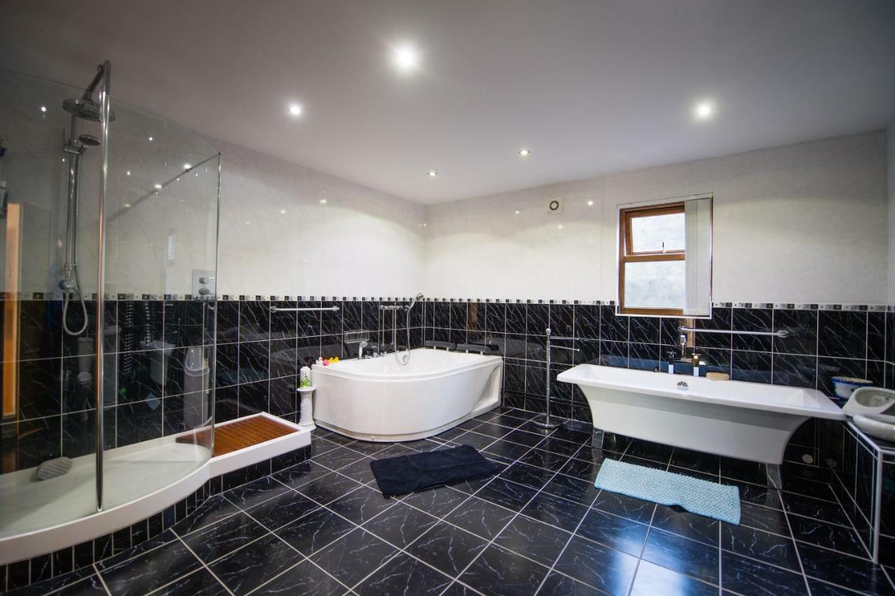 Y Grange Bed & Breakfast Llanfihangel-y-Creuddyn Eksteriør bilde